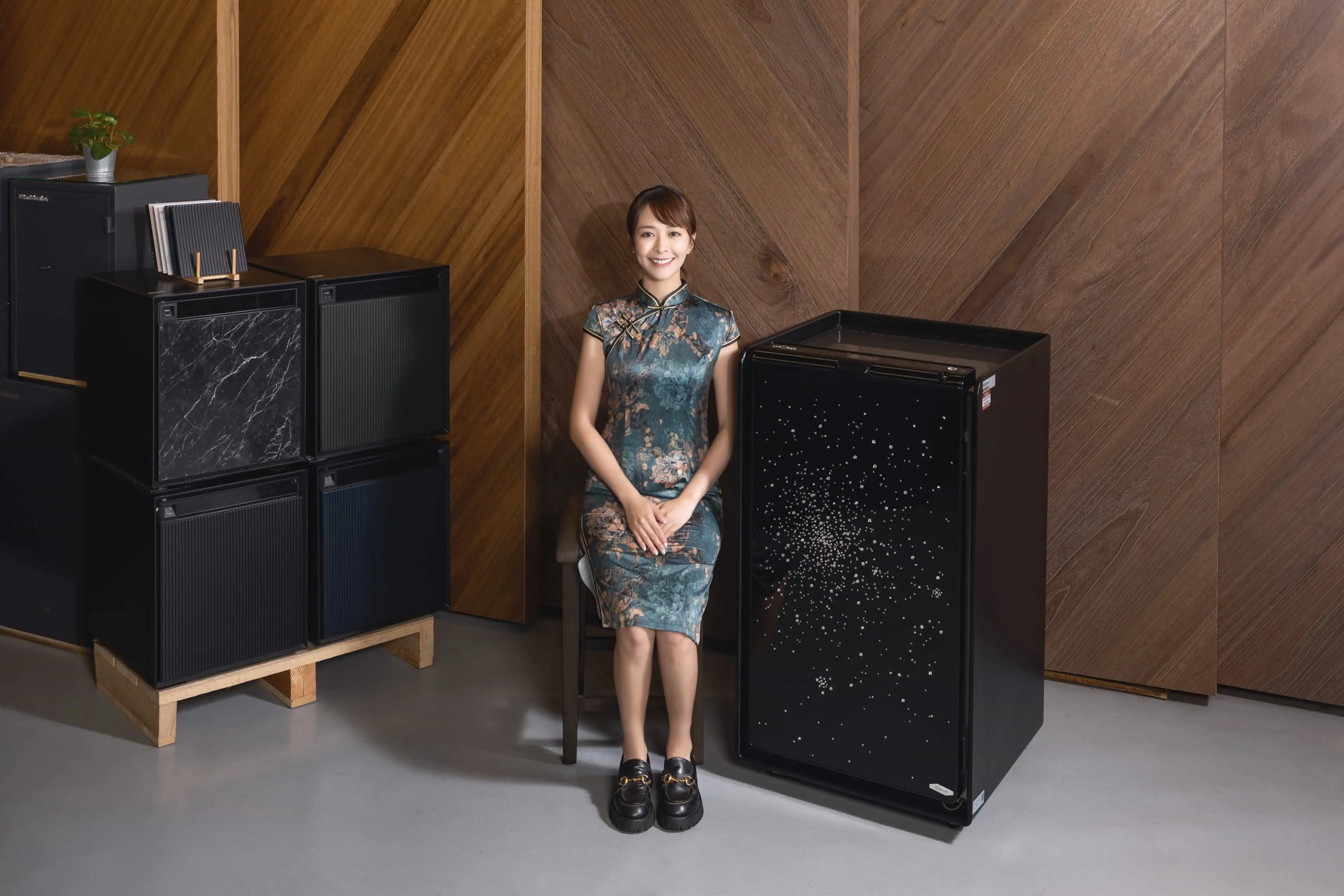 Hailey 徐海莉 LuCell 3000 galaxy 銀河 防火保險箱  lucell_galaxy_hailey_0366